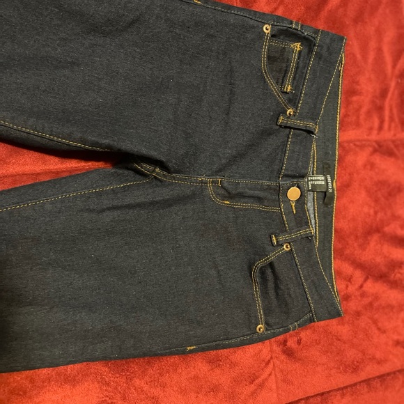 Forever 21 jeans! Like New - Picture 5 of 5